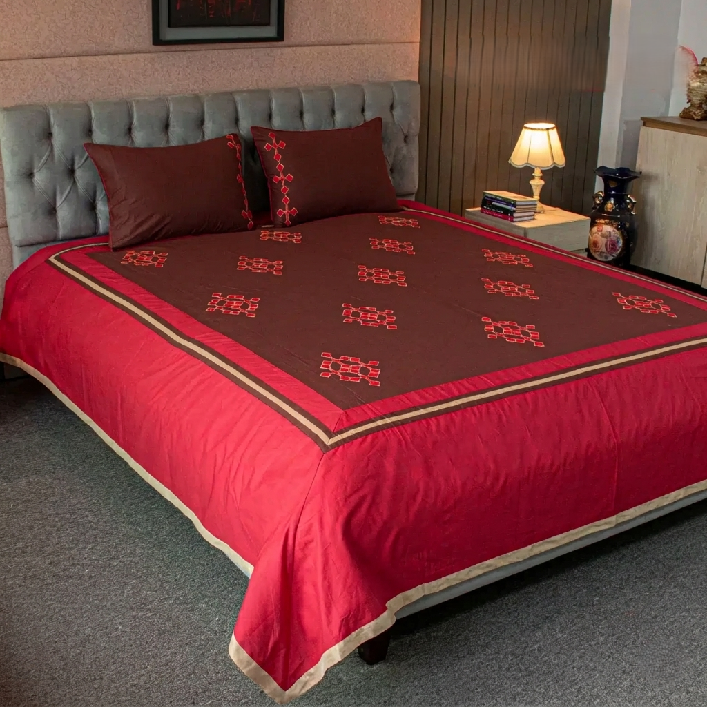 নিদ্রাণী রয়্যাল ক্রল এমব্রয়ডারি কটন বেডশিট